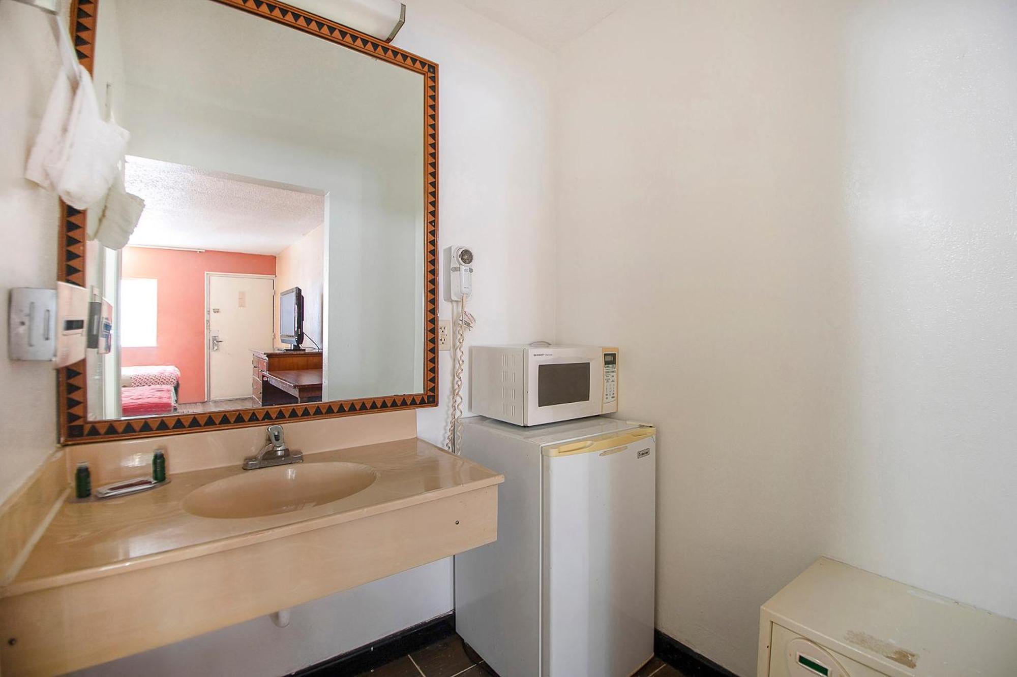 Hotel O Daylight Inn Elkhart I-90, In Zewnętrze zdjęcie